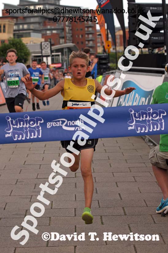 Boys Junior Great  North Run, Newcastle/Gateshead. Photo: David T. Hewitson/Sports for All Pics